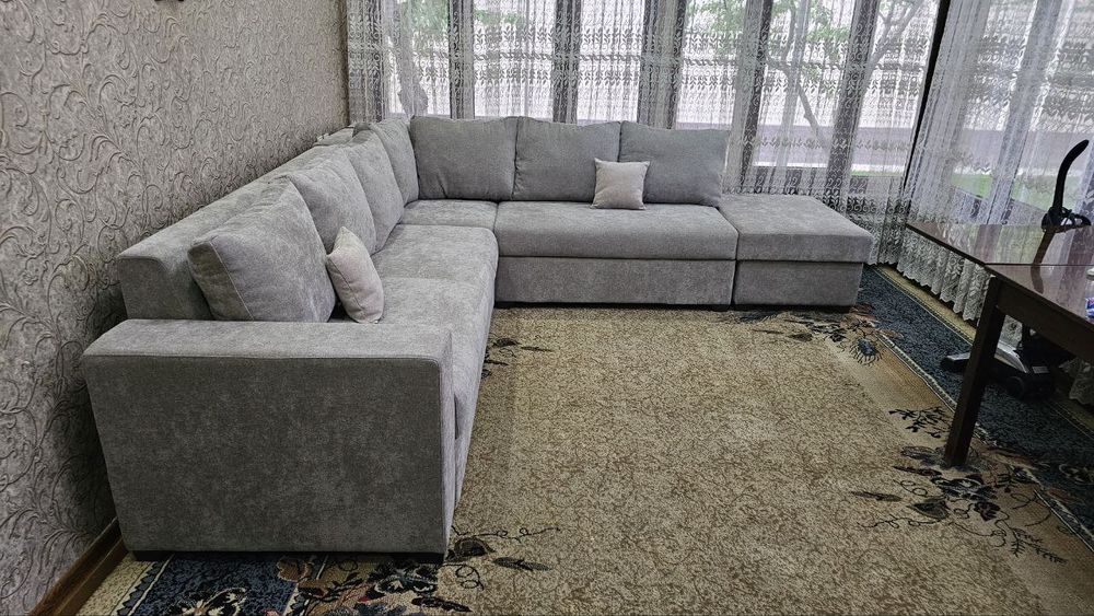 Raskladnoy uglavoy divan