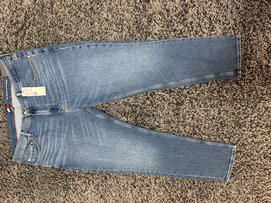 Blugi Tommy Hilfiger