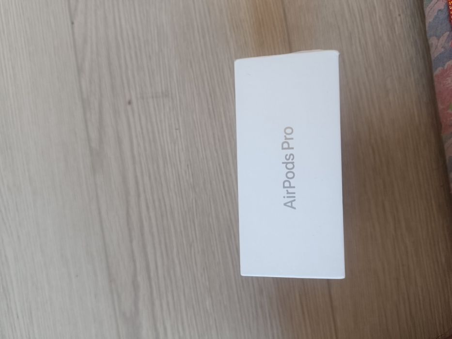 Продам AirPods Pro