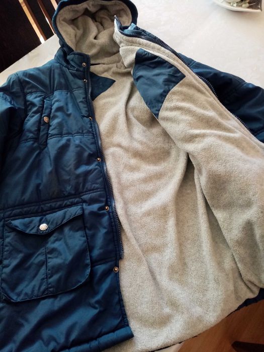 Продавам зимно яке за момче
