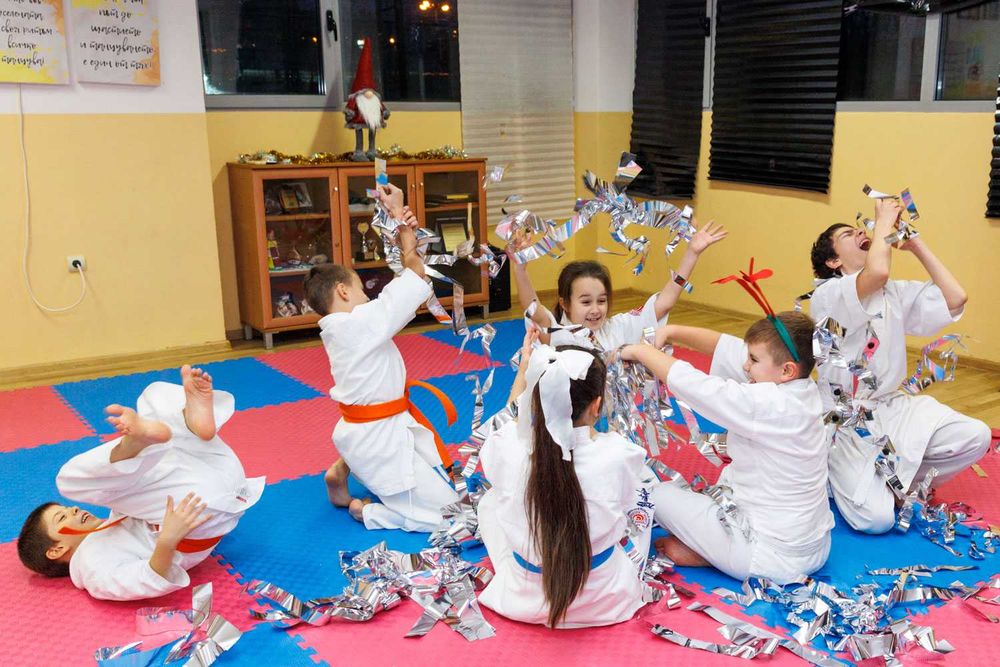 Фолиева дискотека под - продажба, наем, парти с аниматор