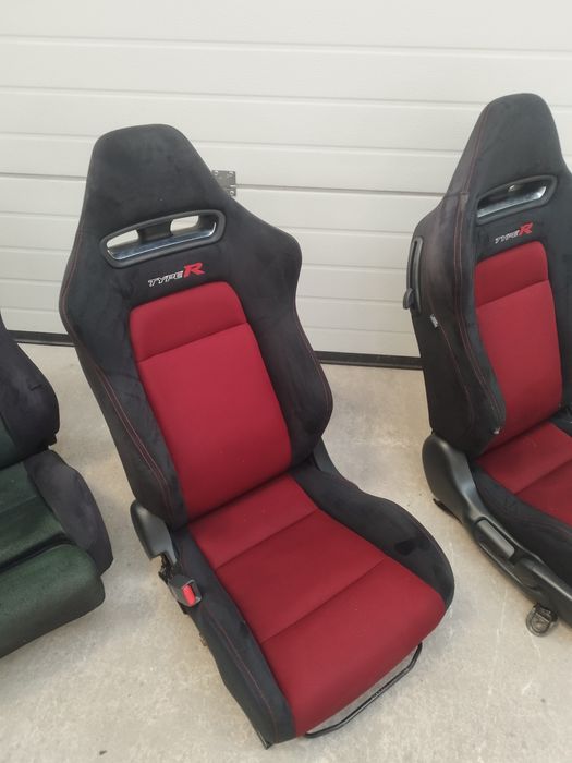 Спортни седалки от honda type r