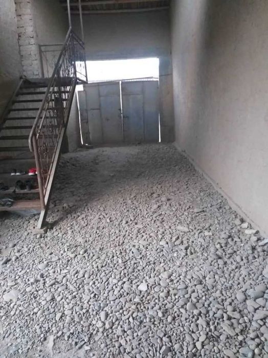 Срочна уй сотилади