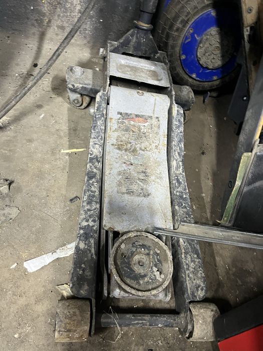 Оборудовние для шиномонтажа