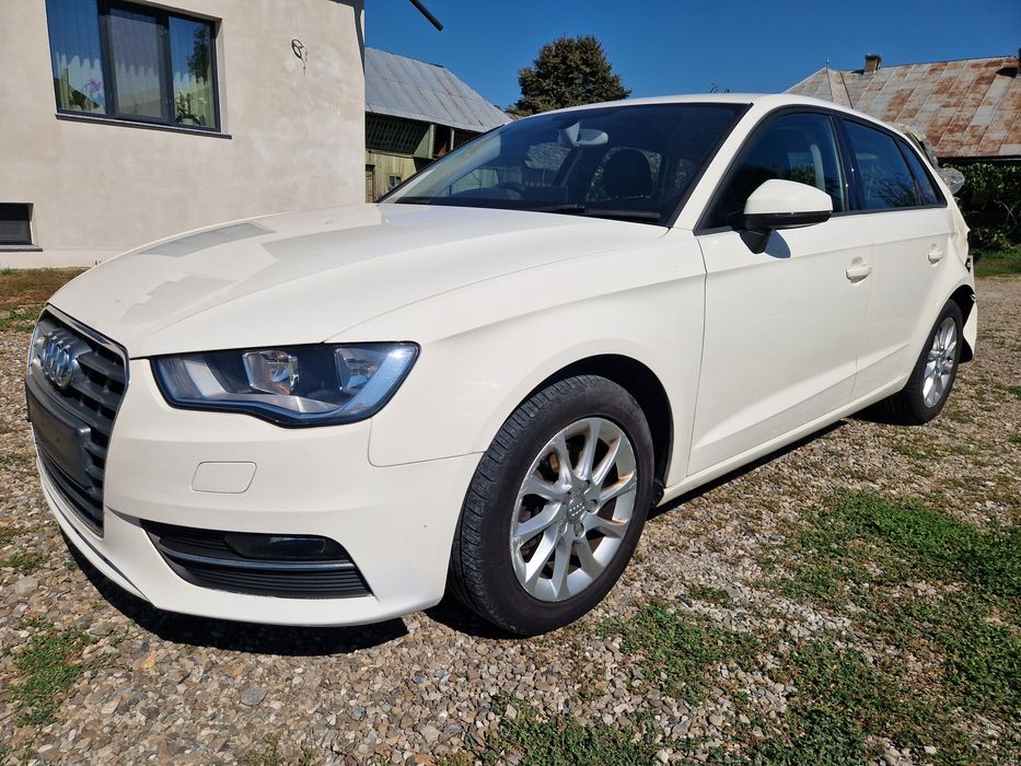 Piese caroserie mecanica Audi A3 8V 2012  2016 1.6 tdi CRKB dezmembrez