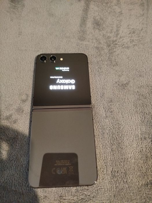 Samsung Z flip 5