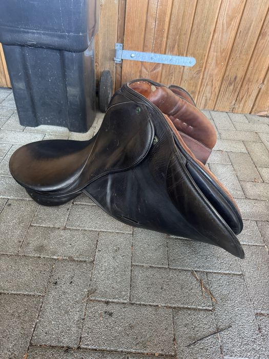 De vanzare șei,valtrape,zabaluțe,cravase,paturi etc.