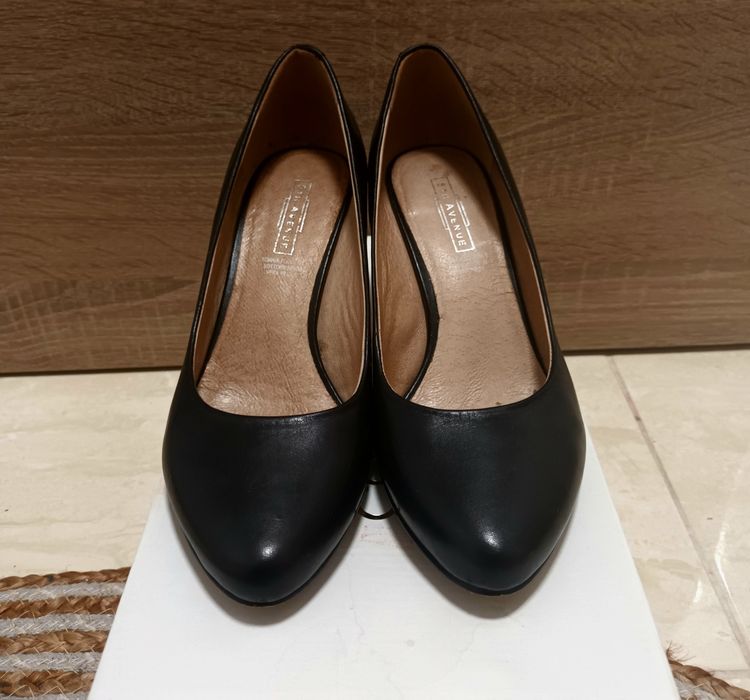 Pantofi dama piele neagra, stare ff buna, marime 36-37