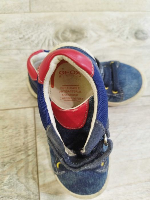 Детски сникърси Geox