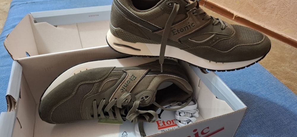Кроссовки новые USA Etonic