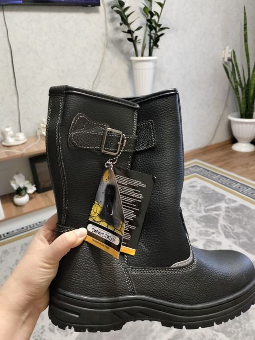 Продам летние сапоги