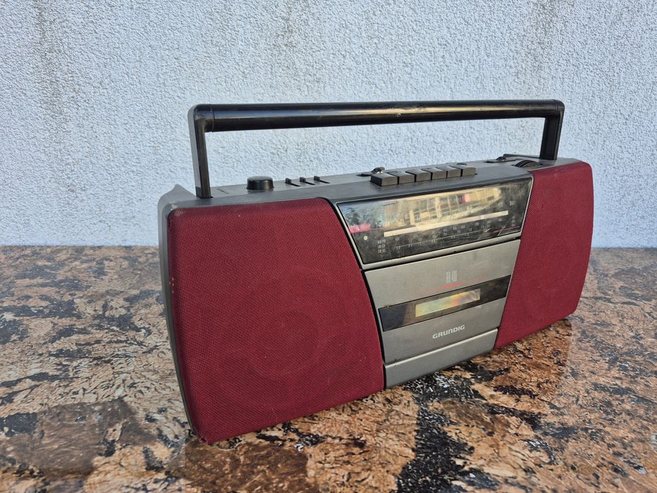 Radio casetofon marca Grunding model RR400 ,made in Germany,