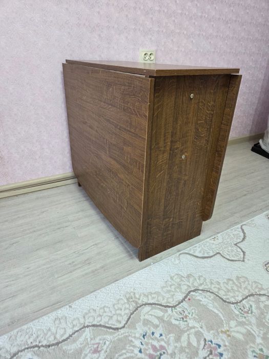 Продам стол-книжку