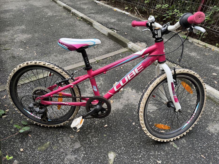 Bicicleta Cube copii/fete 20“ / 200