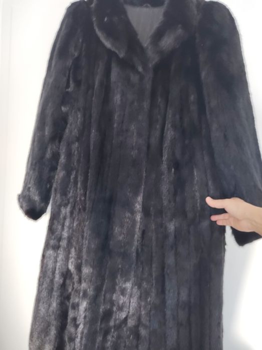 Negociabil haina lunga blana naturala nutrie de dama noua marime 48-50