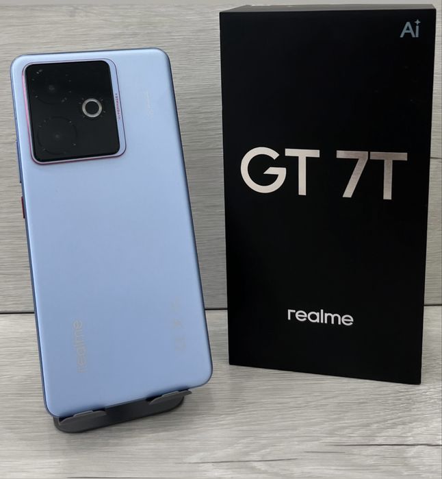 Realmi GT 7T 12/512Gb
