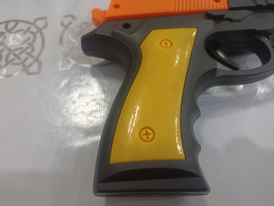 Пистолет продам за 1000 тенге.