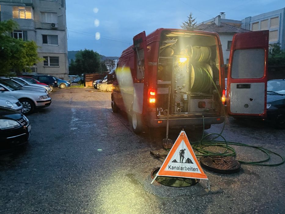 Фирма За източване и отпушване  на ями,шахти тоалетни на Канали Шумен