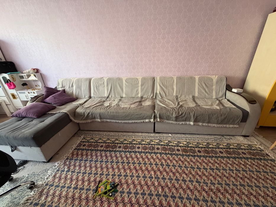 Диван для гостинной