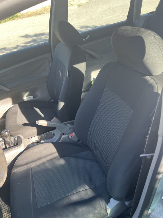 Vand volkswagen passat 1.6 benzina