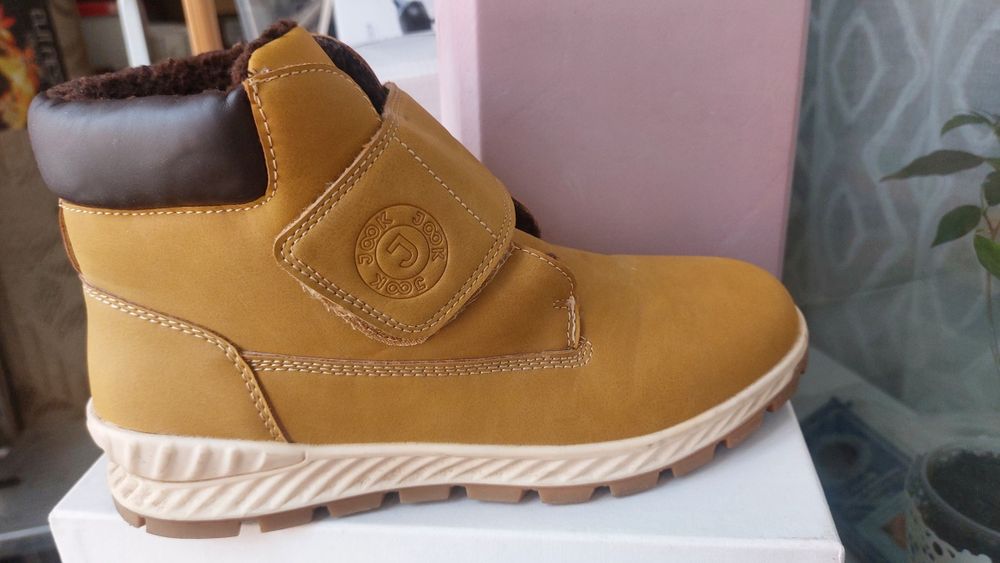 Демисезонные 37 размер 3000 тнг