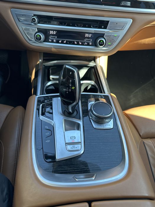 BMW Seria 7 G11 -730d Xdrive - Laser, Masaj, Parking, 360