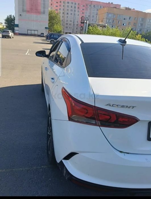 Hyundai accent  2020