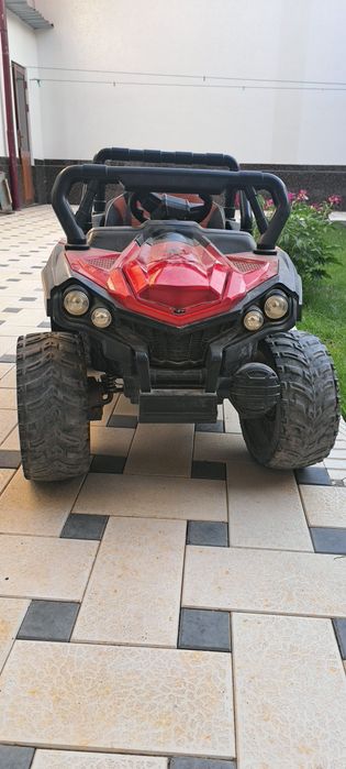 Продается детский электромобиль