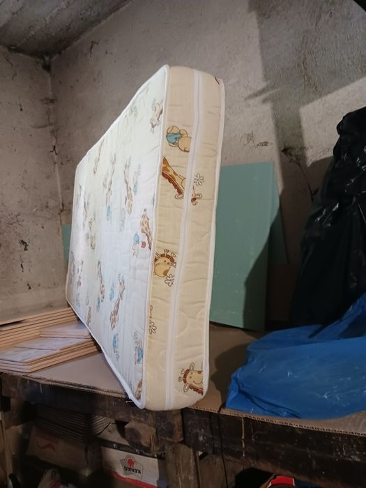 Продавам матрак за кошара