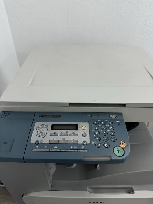 А3 Принтер canon ir2018