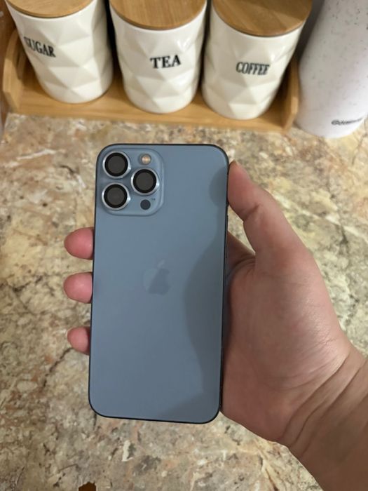 Айфон(Iphone) 13 pro max (1ТБ)хорошом состояние