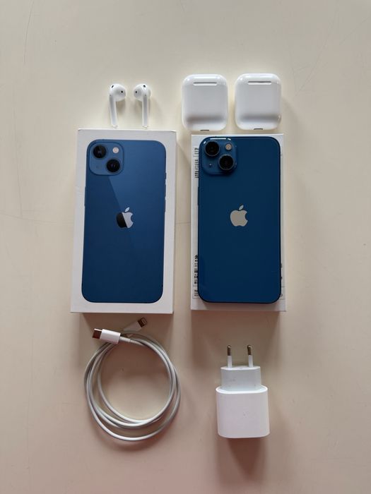 iPhone 13 + AirPods 1 + оригинални зарядно и кабел