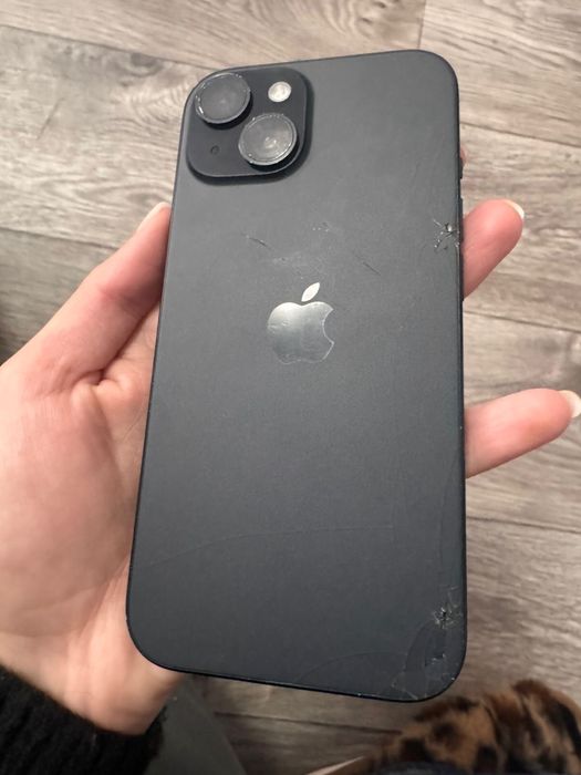 Айфон 15 с гарнатией