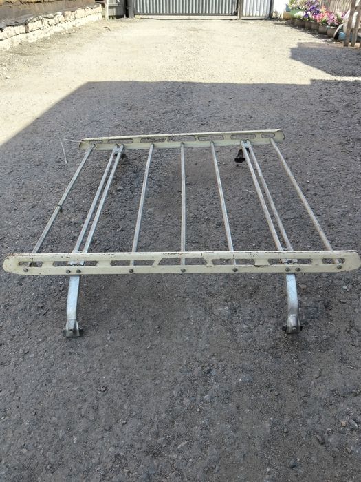 Продам багажник  .