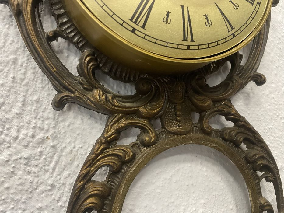 Френска барокова рамка от масивен месинг