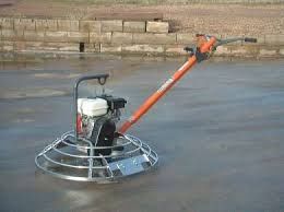 Styashka quyish vertalyotda tekislash.затирка стяжка верталётам