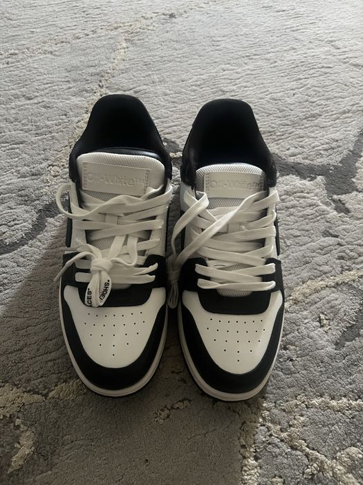 Off white out of office black and white