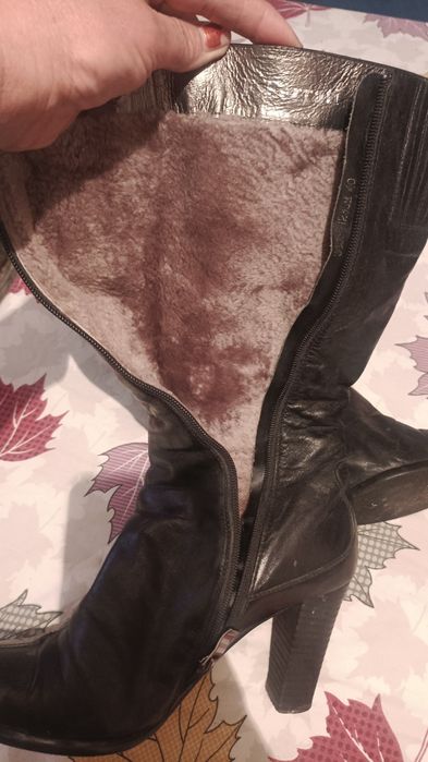 Сапоги женские кожаные.