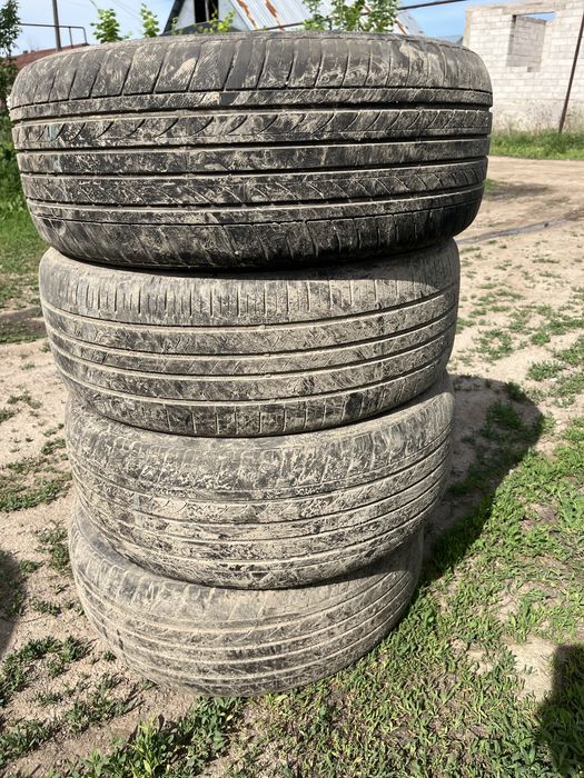 Продам 215 55 r17