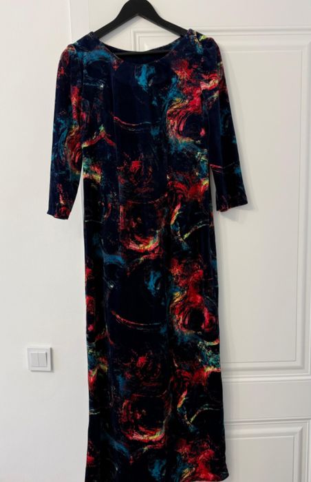 Продам одежду женскую