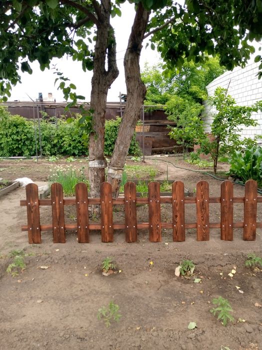 Штакетник новый.