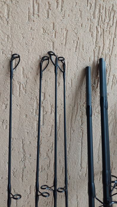 Set 4 lansete crap strategy cork de 3.60m 3,25lb  3tronsoane