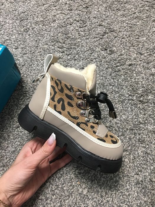 Продам ботиночки