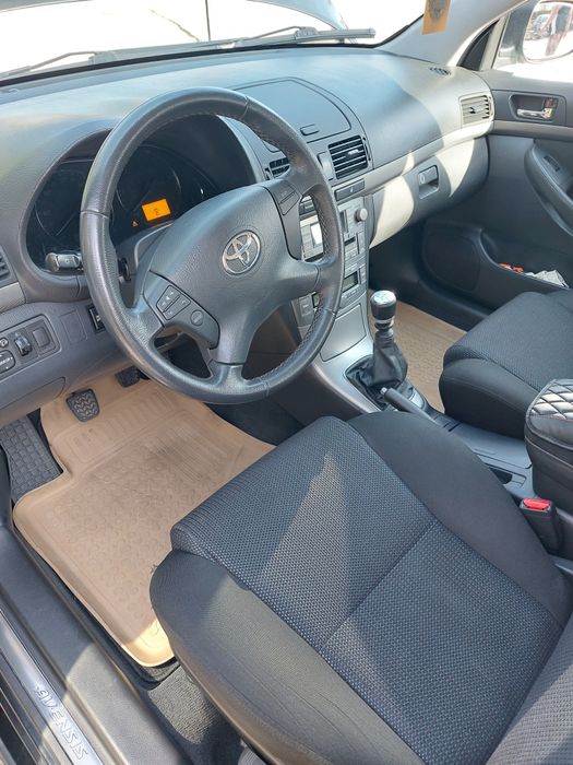 Vand toyota avensis