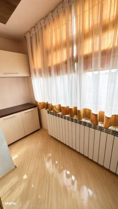 Parcare Privata-Zona Centrala-Masina de Spalat Vase