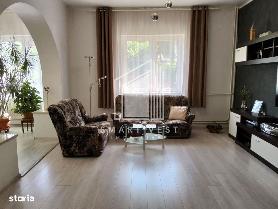Casa de vânzare 380mp + locuinta separata pt oaspeti | Zona Cloșca