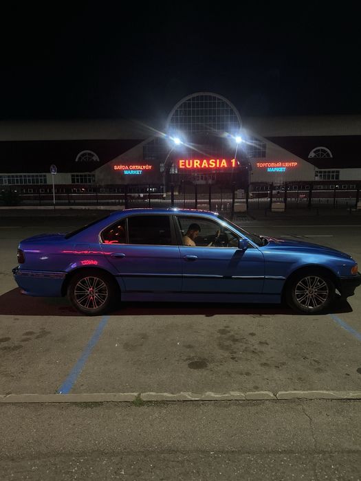 Продам Bmw e38, 1997