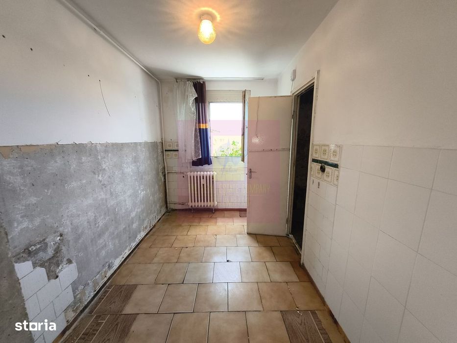 Drumul Taberei - Valea Ialomiței,  Apartament 3 camere în Bloc P+4