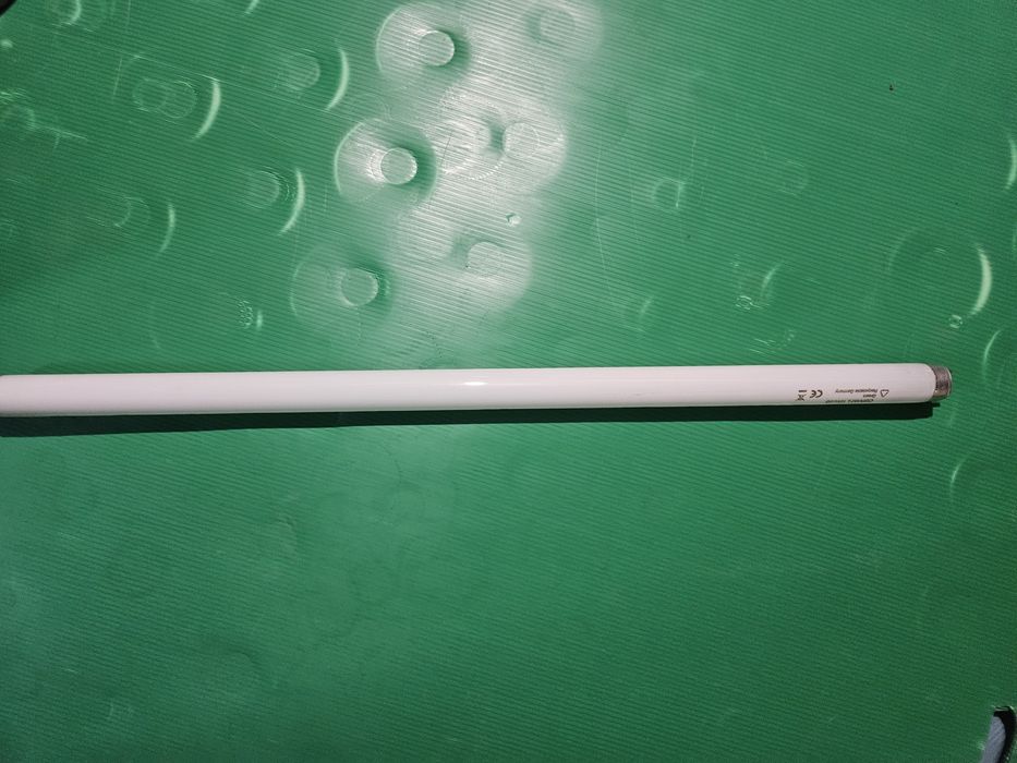 Tuburi fluorescente OSRAM Basic L 18W/66 Green – 6 bucăți, noi