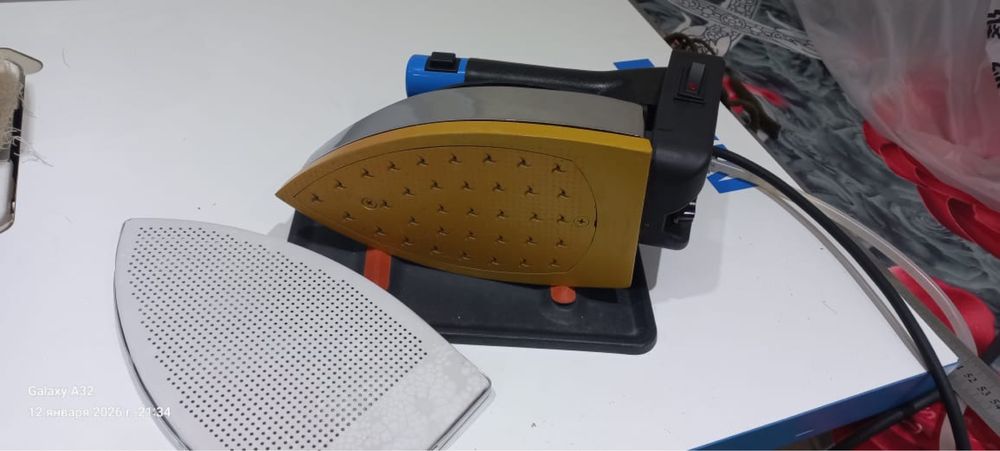 Продается швейная машина,